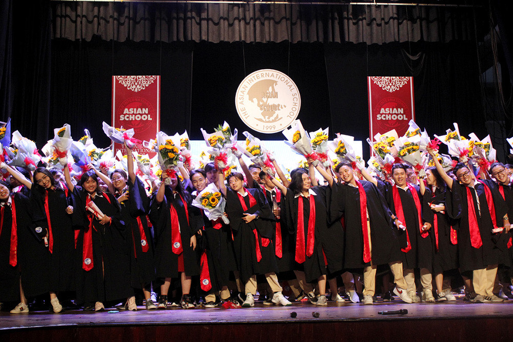Hơn 94% học sinh Asian School miễn thi ngoại ngữ kỳ thi THPT - Ảnh 1. Hơn 94% học sinh Asian School miễn thi ngoại ngữ kỳ thi THPT - Ảnh 1.