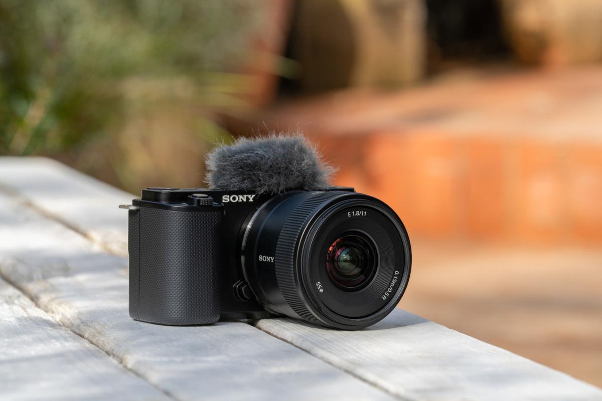 Sony ra mắt bộ ba ống kính góc rộng ngàm E dành cho máy ảnh cảm biến APS-C: PZ 10-20mm F4 G, E 15mm F1.4 G và E 11mm F1.8 - Ảnh 5. Sony ra mắt bộ ba ống kính góc rộng ngàm E dành cho máy ảnh cảm biến APS-C: PZ 10-20mm F4 G, E 15mm F1.4 G và E 11mm F1.8 - Ảnh 5.