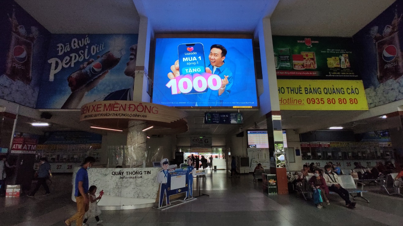 Chuyện lạ hiếm có: Mua 1 tặng 1 cũ rồi, giờ phải là... Mua 1 tặng... 1000! - Ảnh 2. Chuyện lạ hiếm có: Mua 1 tặng 1 cũ rồi, giờ phải là... Mua 1 tặng... 1000! - Ảnh 2.