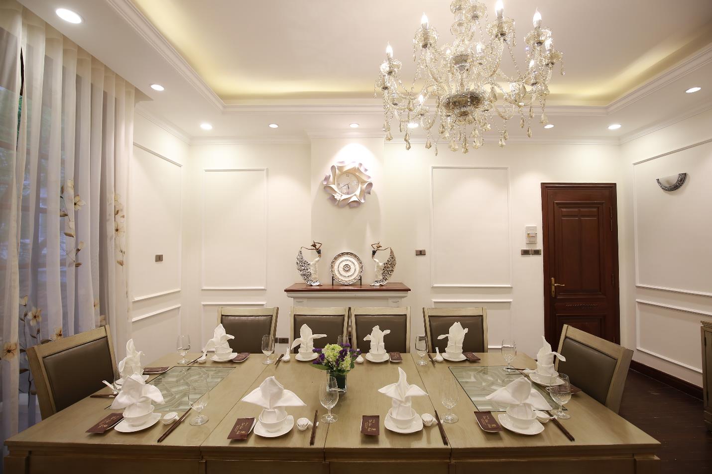 Nhà hàng Tân Tiến Baba 35 năm trọn vẹn giá trị ẩm thực nức tiếng Hà Nội - Ảnh 2.