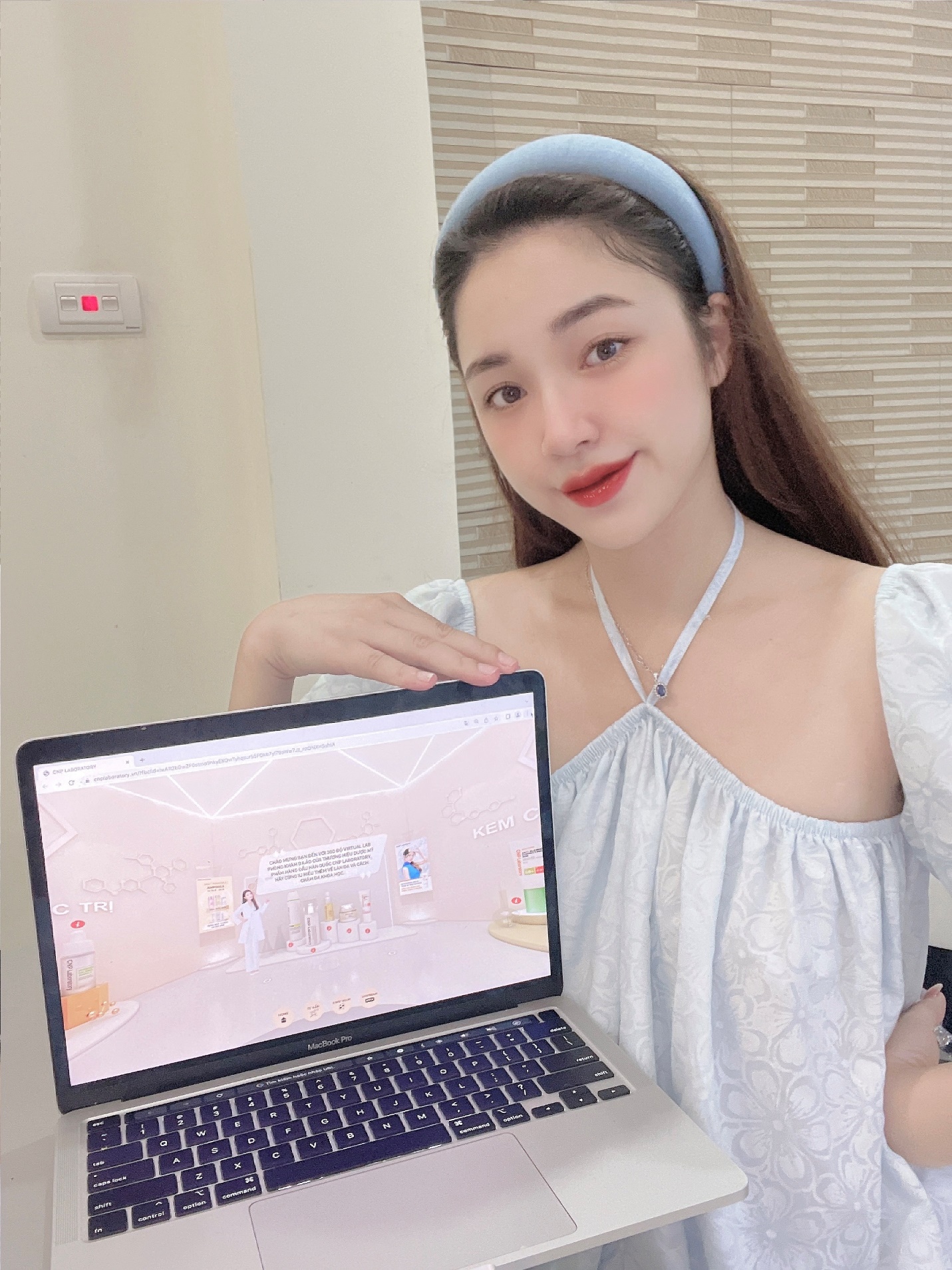 Try online skin consultation and get unexpected benefits, learn to know that IU is with you, so you feel more secure - Photo 1.