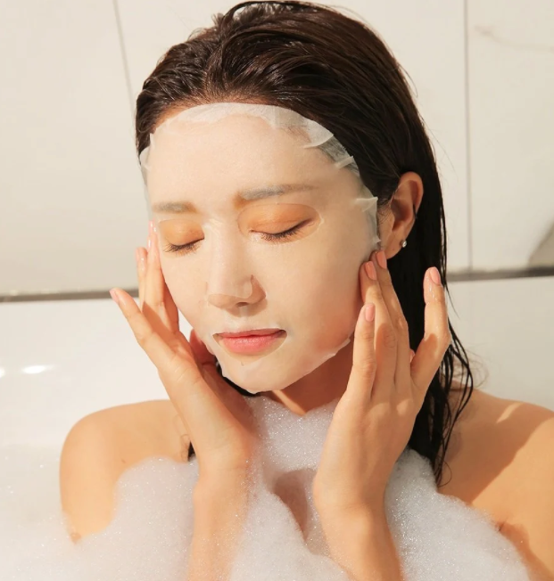Chị em bước v&agrave;o độ tuổi l&atilde;o h&oacute;a m&agrave; kh&ocirc;ng sắm ngay 4 loại mặt nạ th&igrave; quả c&oacute; lỗi với l&agrave;n da - Ảnh 1.