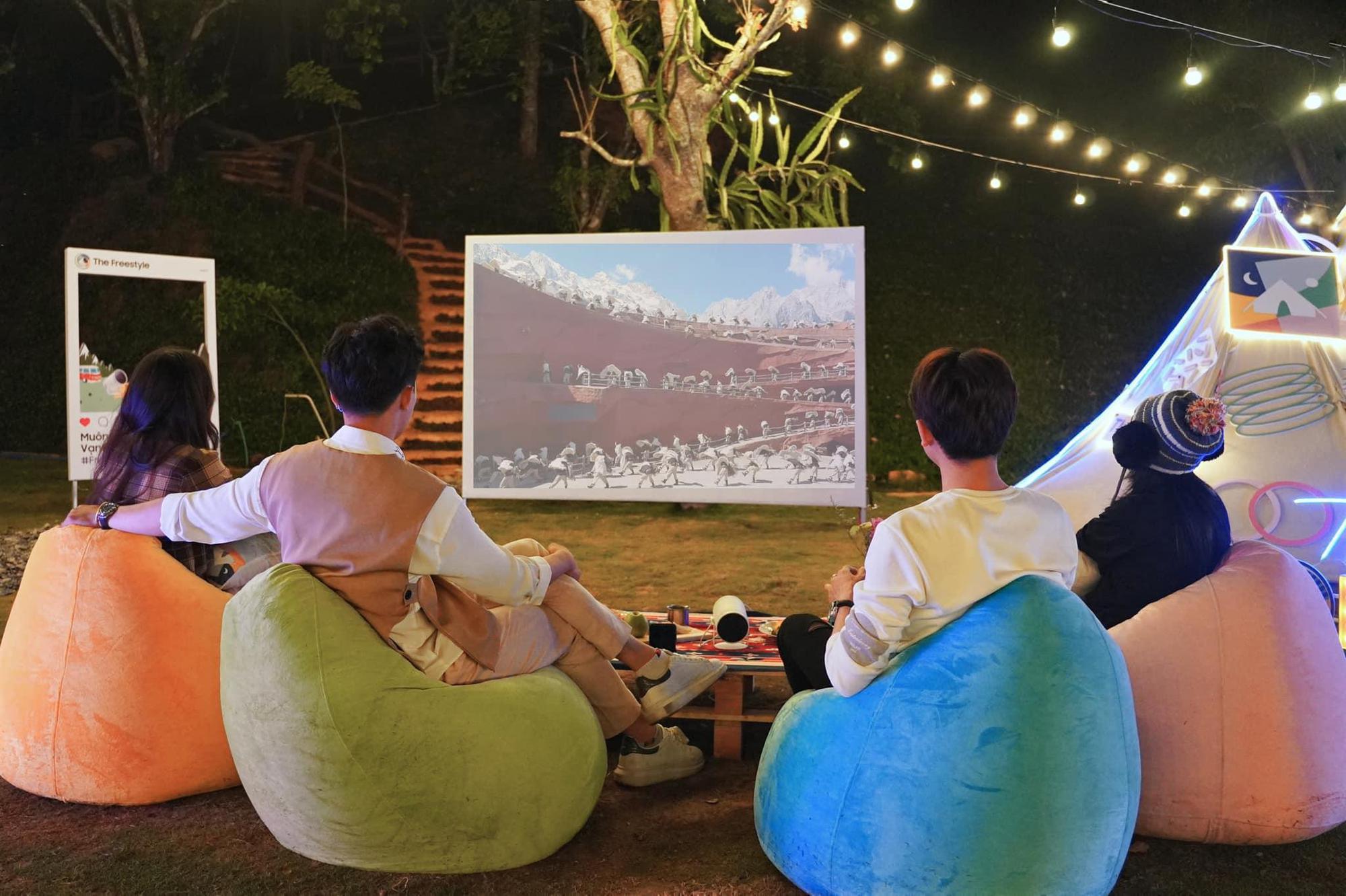 Chiếu và chill nơi hoang dã - đây là cách công nghệ giúp chuyến du ngoạn của bạn trở nên không phai mờ - Ảnh 4. Chiếu và chill nơi hoang dã - đây là cách công nghệ giúp chuyến du ngoạn của bạn trở nên không phai mờ - Ảnh 4.