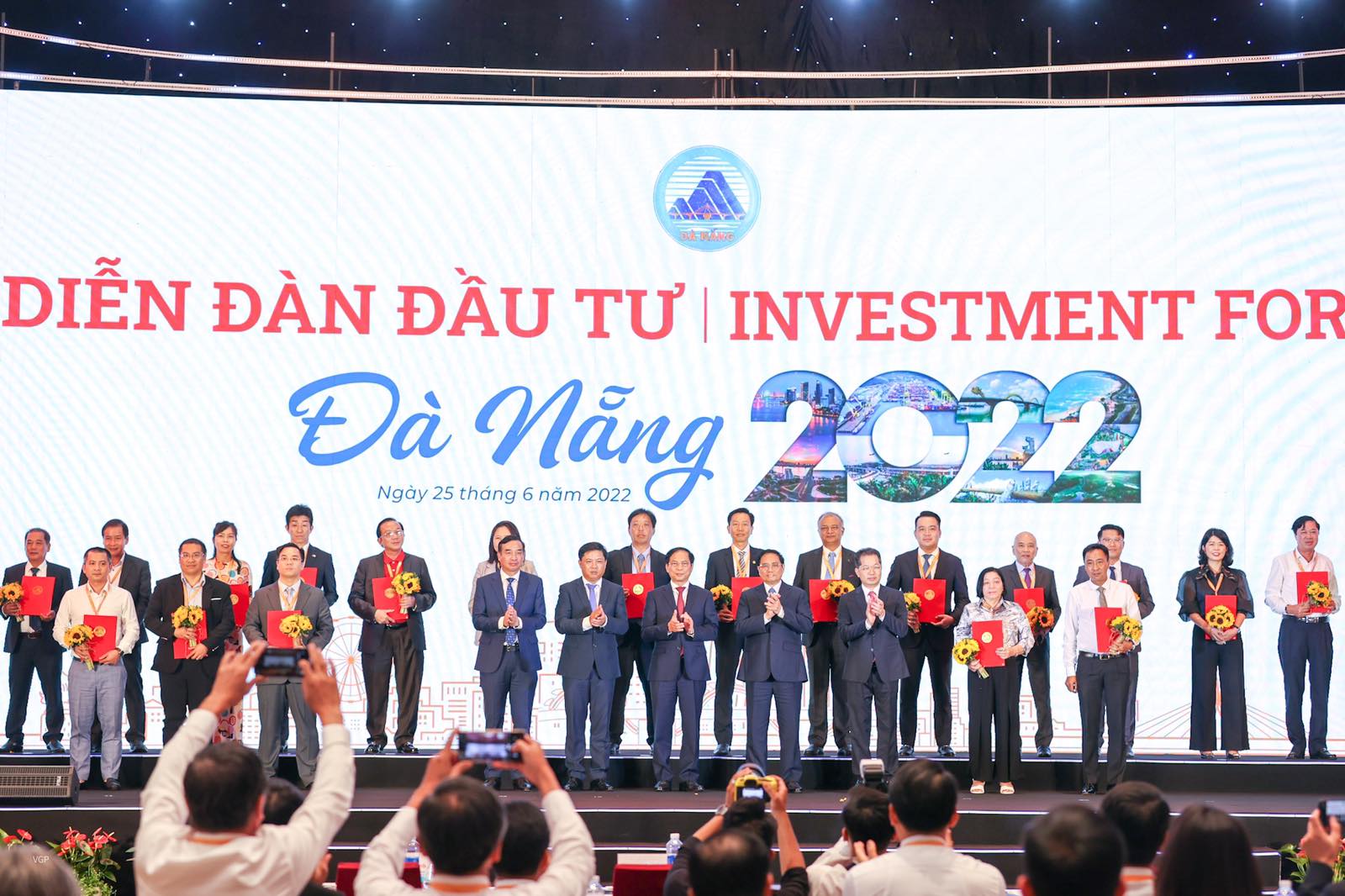 Vietjet mở 7 đường bay quốc tế mới tại Diễn đàn Đầu tư Đà Nẵng 2022 - Ảnh 1. Vietjet mở 7 đường bay quốc tế mới tại Diễn đàn Đầu tư Đà Nẵng 2022 - Ảnh 1.