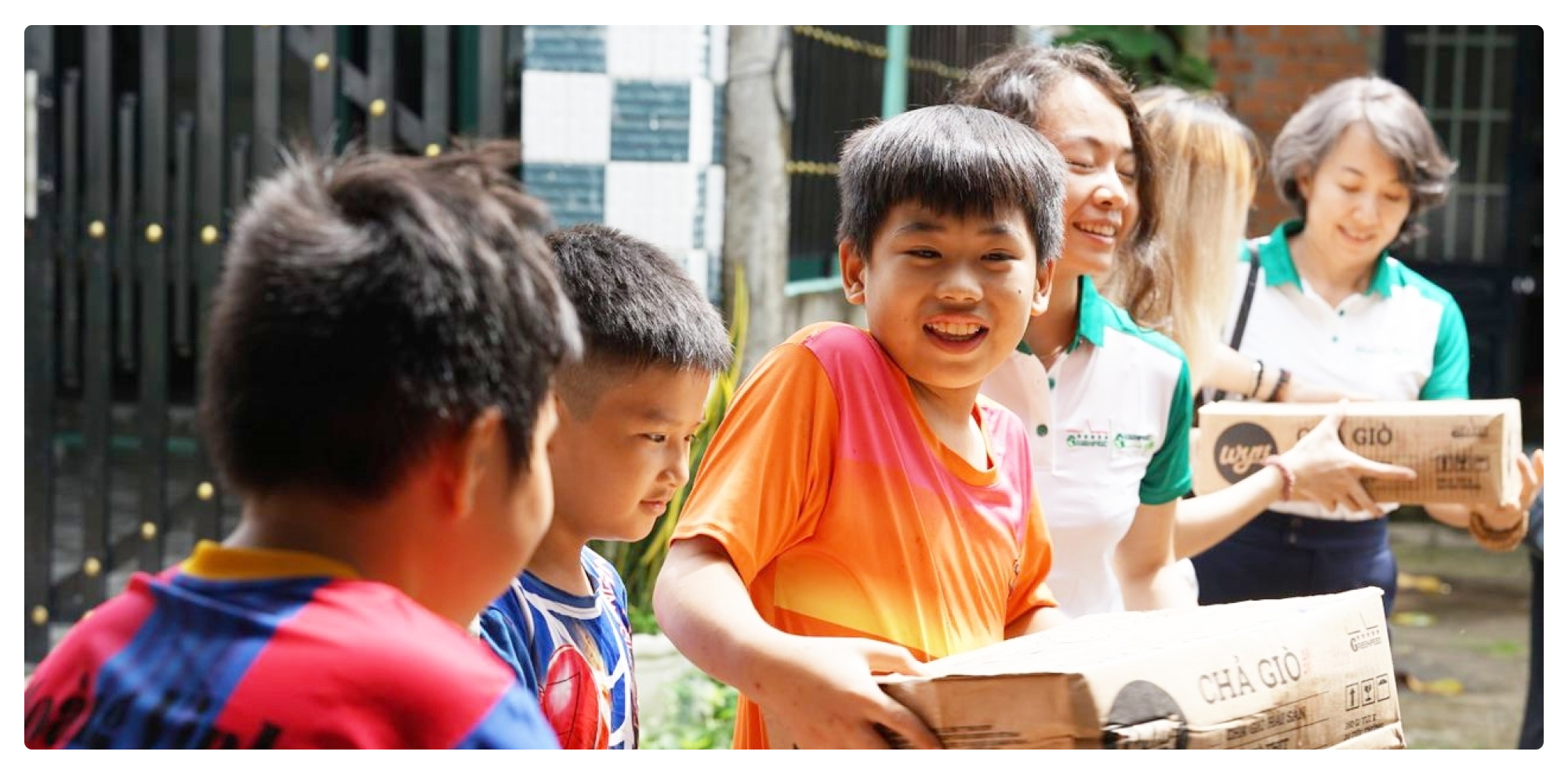 1,5 triệu bữa ăn cho trẻ em Việt Nam và ước mơ gieo mầm hạnh phúc từ những điều giản đơn - Ảnh 11.