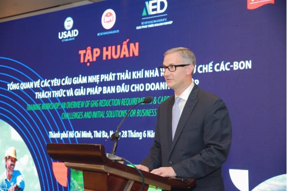 Doanh nghiệp Việt cần quan tâm giảm thải khí nhà kính và chiến lược bao bì - Ảnh 1.