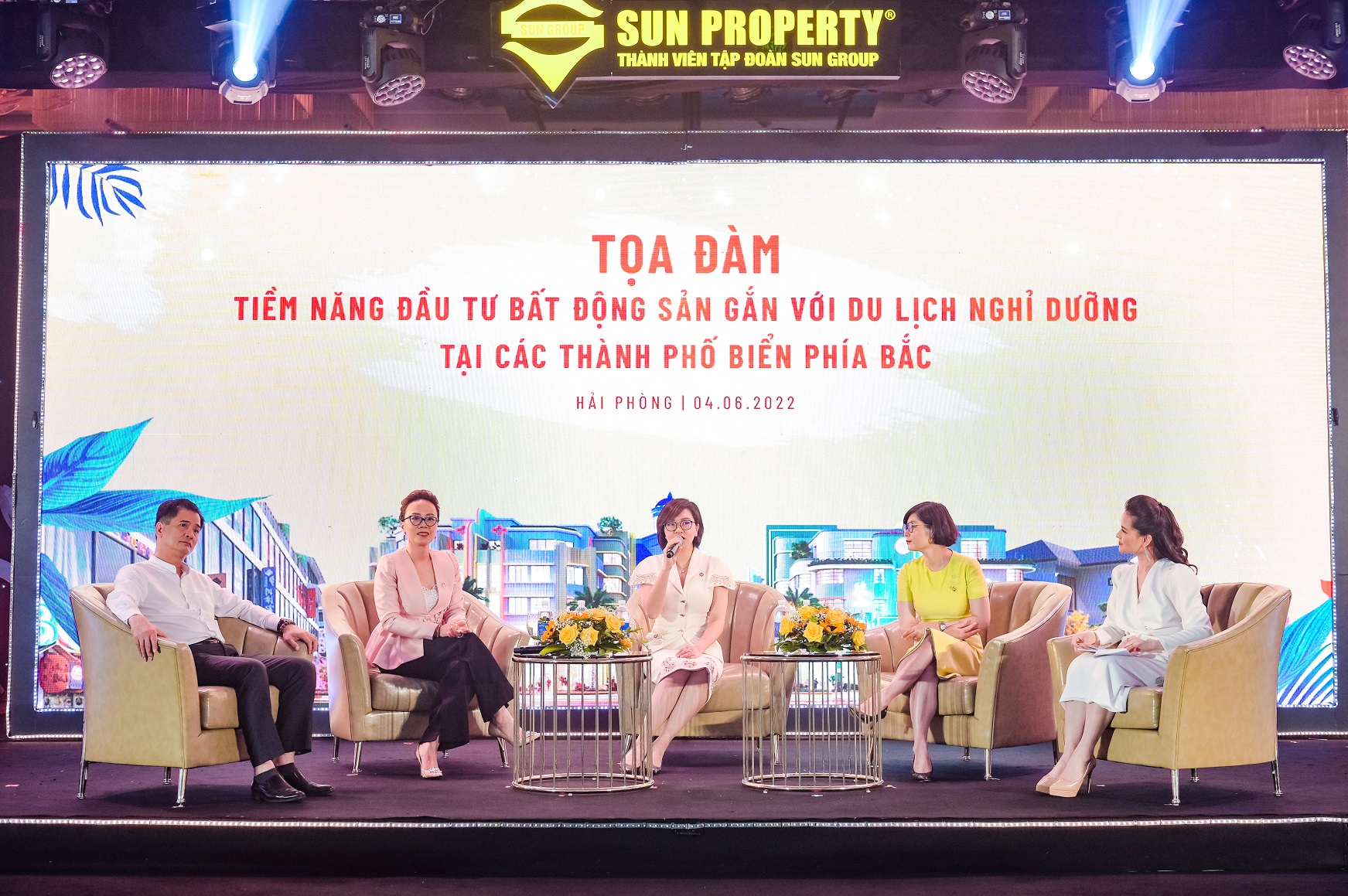 Triển lãm Hệ sinh thái Sun Group: Đẹp để cất cánh và thăng hoa - Ảnh 2.