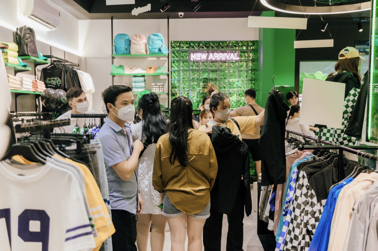 Thương hiệu thời trang nổi tiếng của 9x Sài thành nay trở lại với diện mạo cực chất, mang đậm cá tính Gen Z - Ảnh 9.