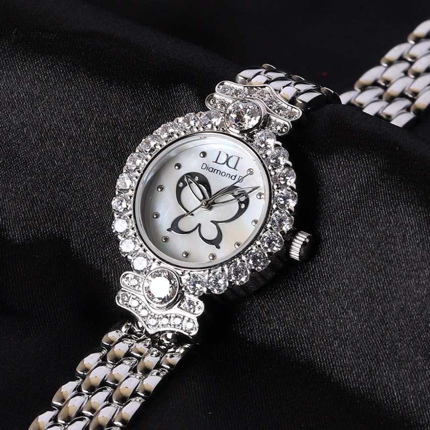 Đồng hồ Diamond D - vẻ đẹp vĩnh cửu với thời gian - Ảnh 2.