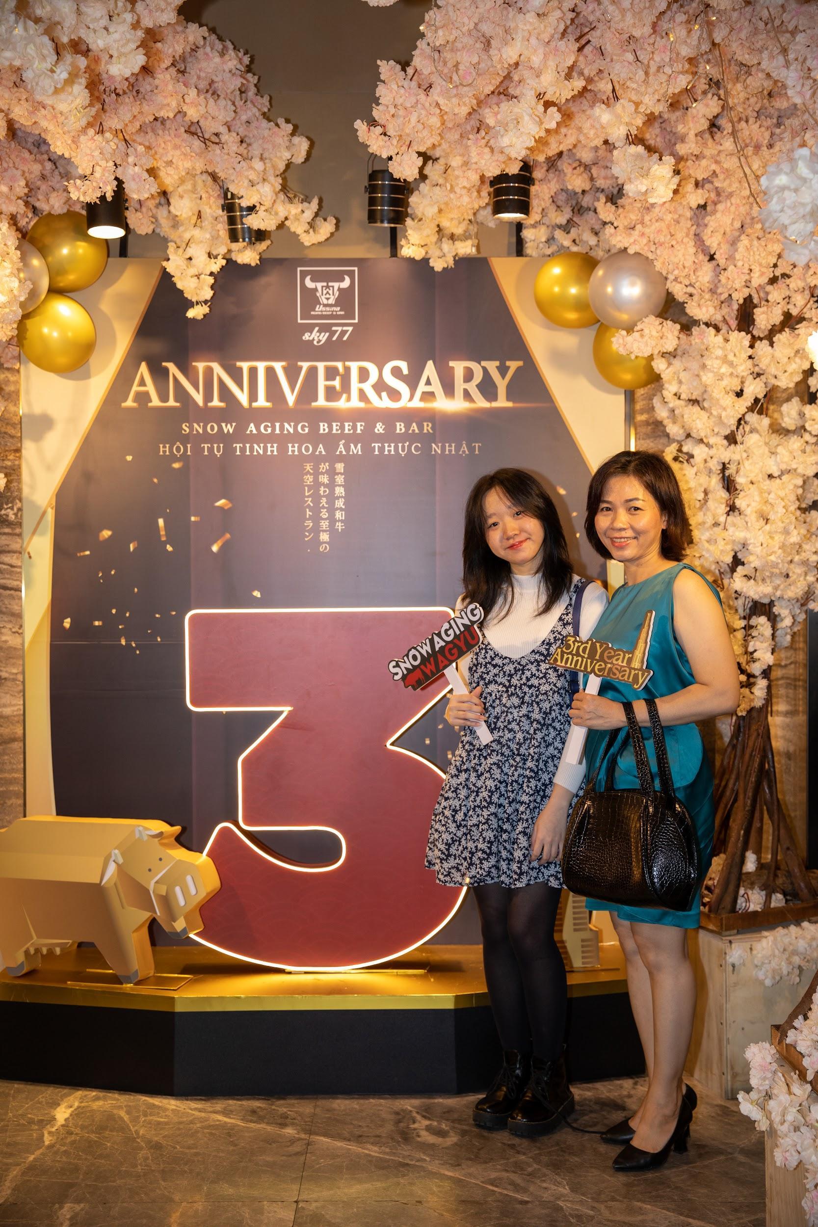 USSINA - Aging Beef & Bar celebrates its 3rd birthday - Photo 13.