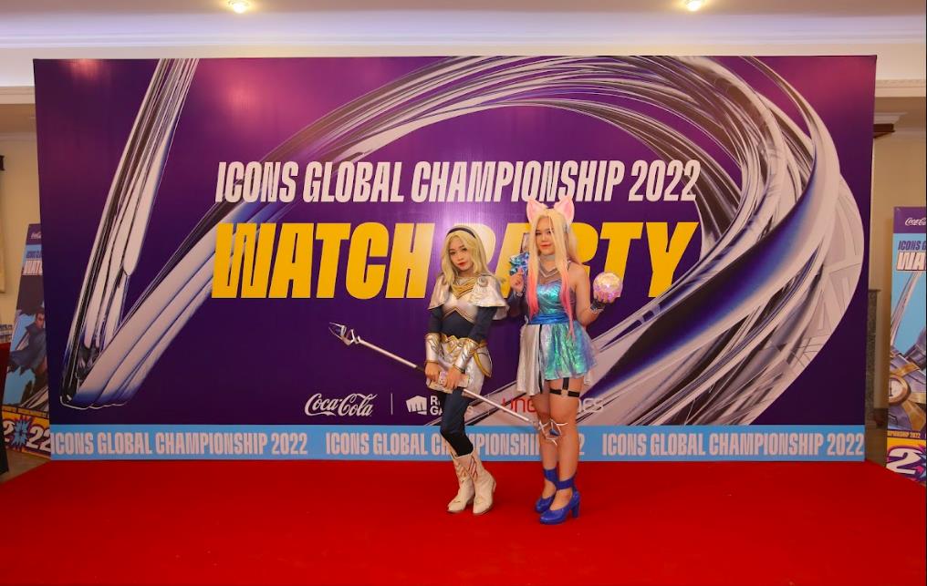 Coca-Cola cùng fan Esports hào hứng cổ vũ Chung kết Thế giới Tốc Chiến Icons Global Championship 2022 - Ảnh 1. Coca-Cola cùng fan Esports hào hứng cổ vũ Chung kết Thế giới Tốc Chiến Icons Global Championship 2022 - Ảnh 1.