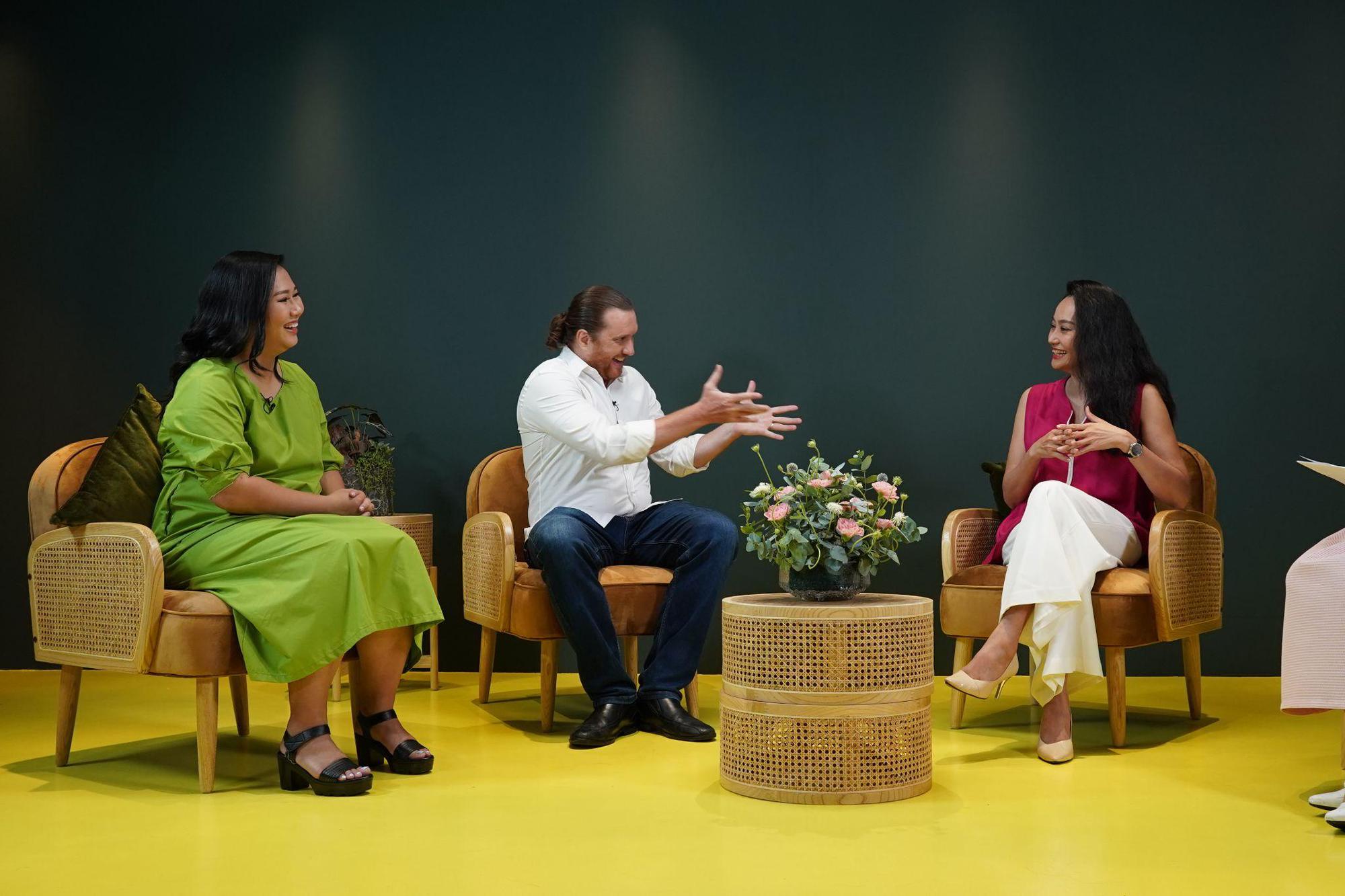 Đạo diễn phim Đ&ecirc;m tối rực rỡ: Ranh giới giữa phim nghệ thuật v&agrave; phản cảm kh&ocirc;ng r&otilde; r&agrave;ng v&igrave; n&oacute; qu&aacute; chủ quan - Ảnh 3.