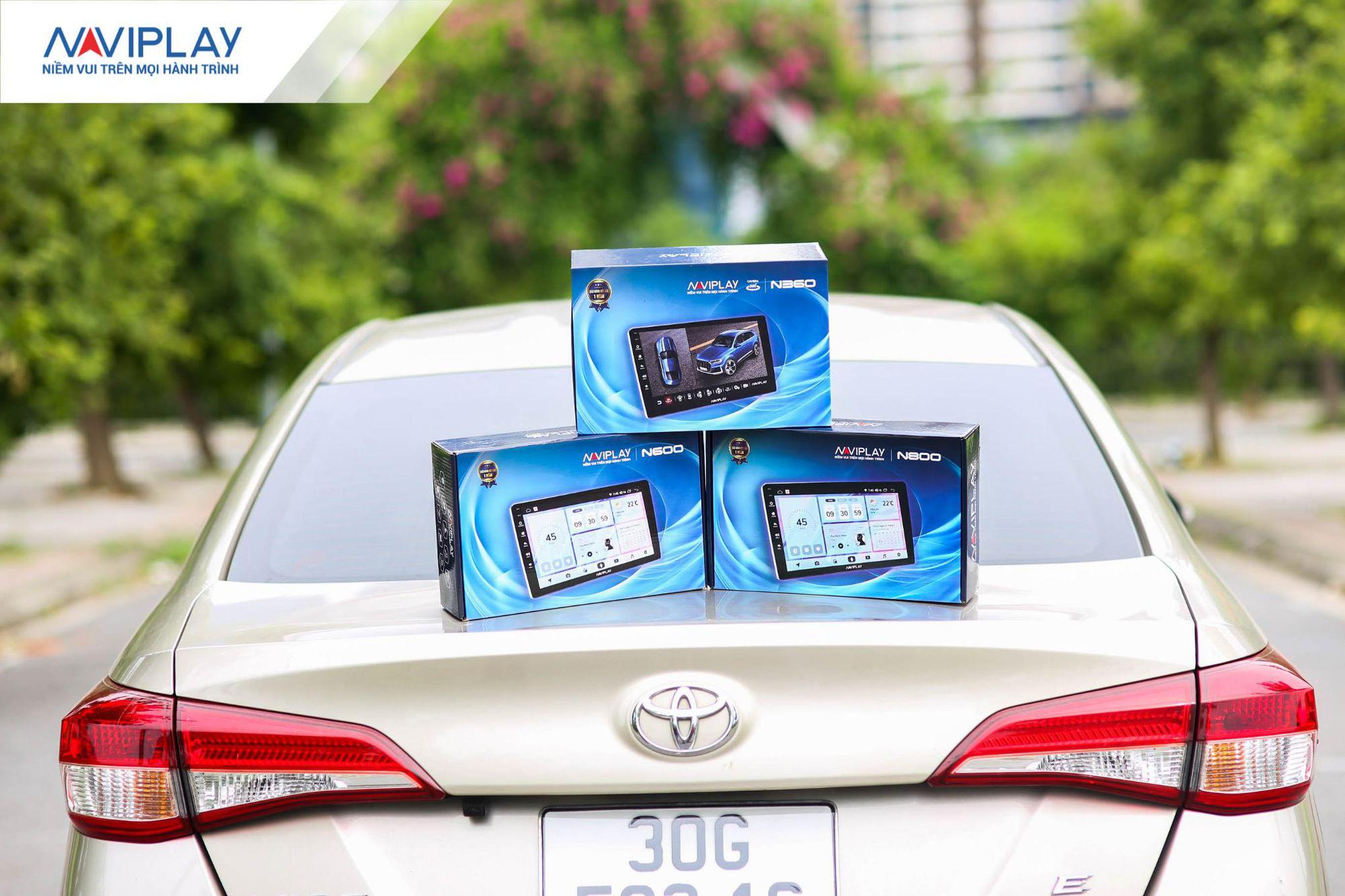 NAVIPLAY tung 3 mẫu màn hình giải trí ô tô độc đáo: Ứng dụng AI, giải trí ngay tại màn hình mà không cần kết nối Bluetooth điện thoại - Ảnh 1. NAVIPLAY tung 3 mẫu màn hình giải trí ô tô độc đáo: Ứng dụng AI, giải trí ngay tại màn hình mà không cần kết nối Bluetooth điện thoại - Ảnh 1.