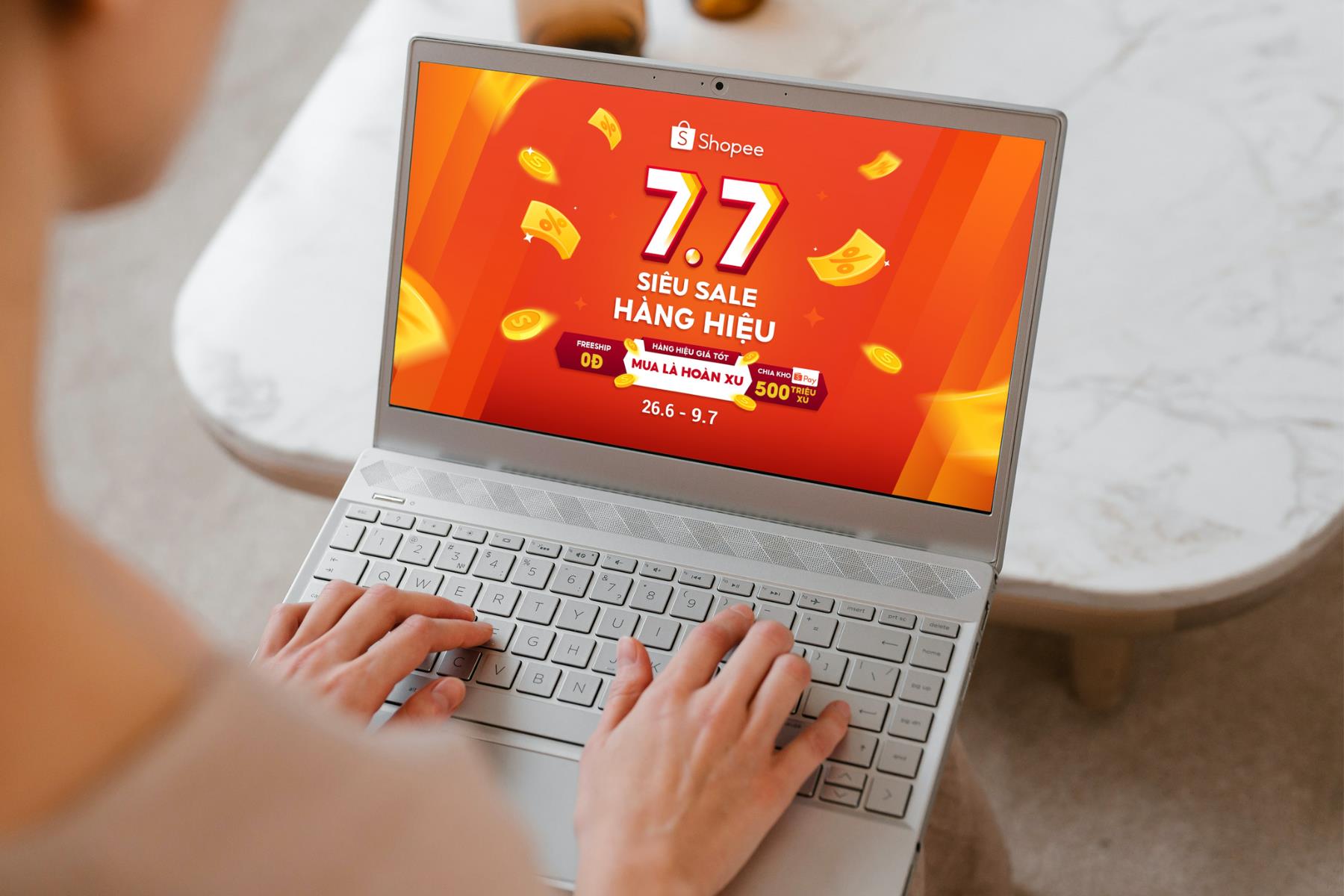 Đại chiến 7.7 Siêu Sale Hàng Hiệu, chần chờ gì mà không rinh ngay loạt deal chính hãng Mua 1 Tặng 1 khuấy đảo Shopee? - Ảnh 1.
