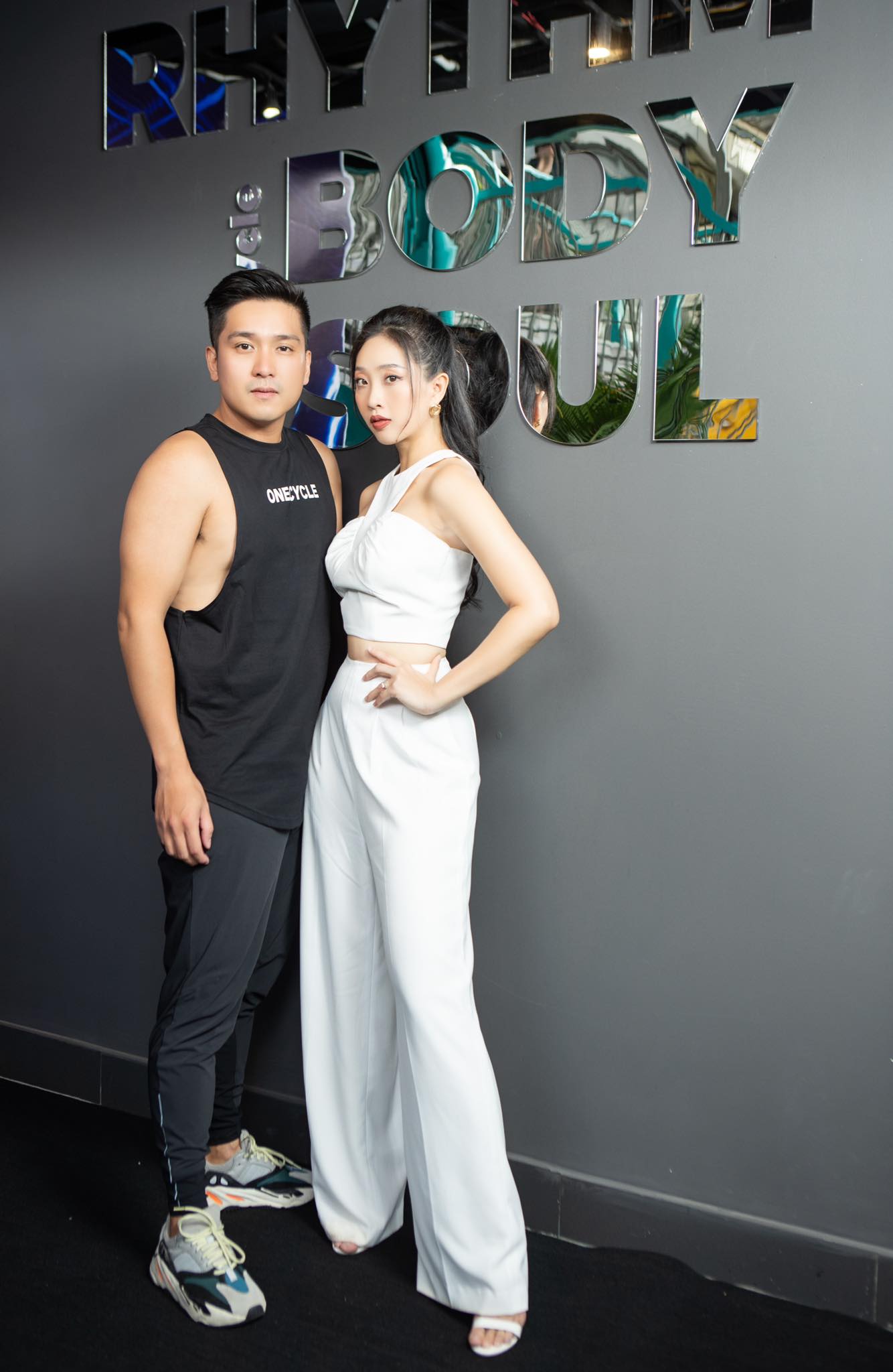 Liêu Hà Trinh hỗ trợ chồng Việt kiều khởi nghiệp dự án về thể thao tại Việt Nam - Ảnh 3.