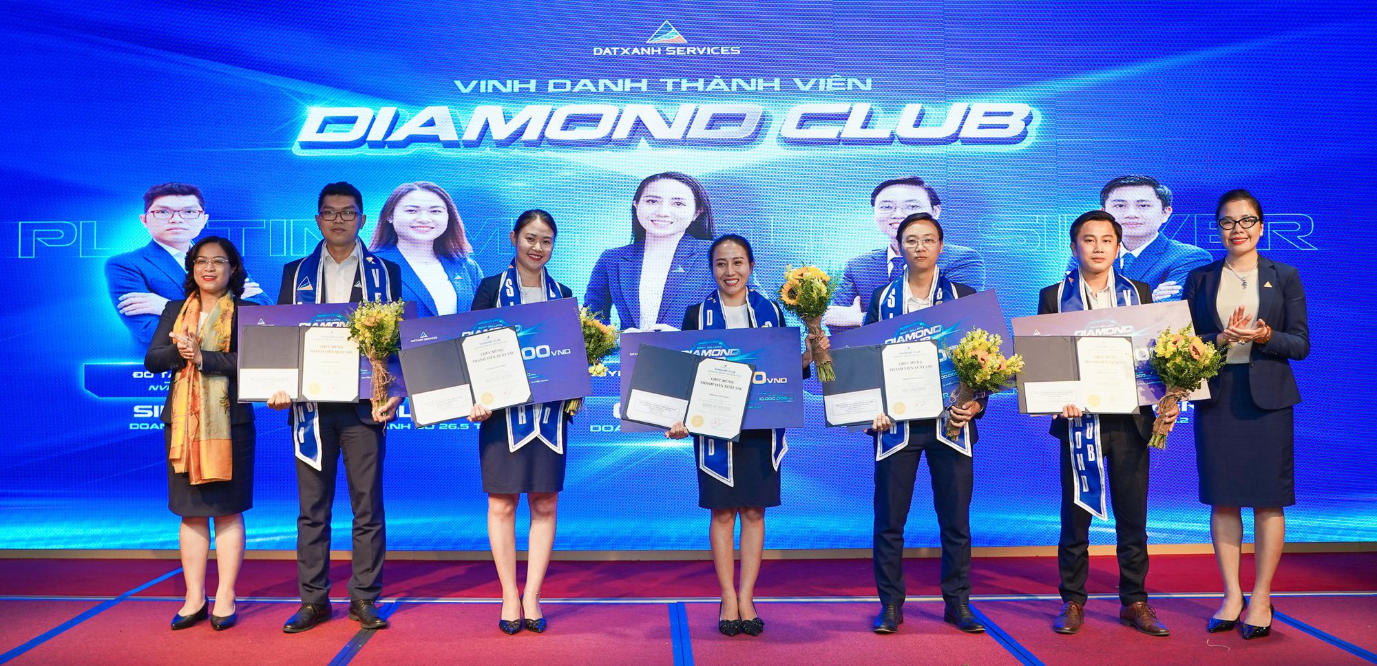 Dat Xanh Services nhận giải thưởng “Nơi làm việc tốt nhất châu Á 2022”. - Ảnh 2. Dat Xanh Services nhận giải thưởng “Nơi làm việc tốt nhất châu Á 2022”. - Ảnh 2.