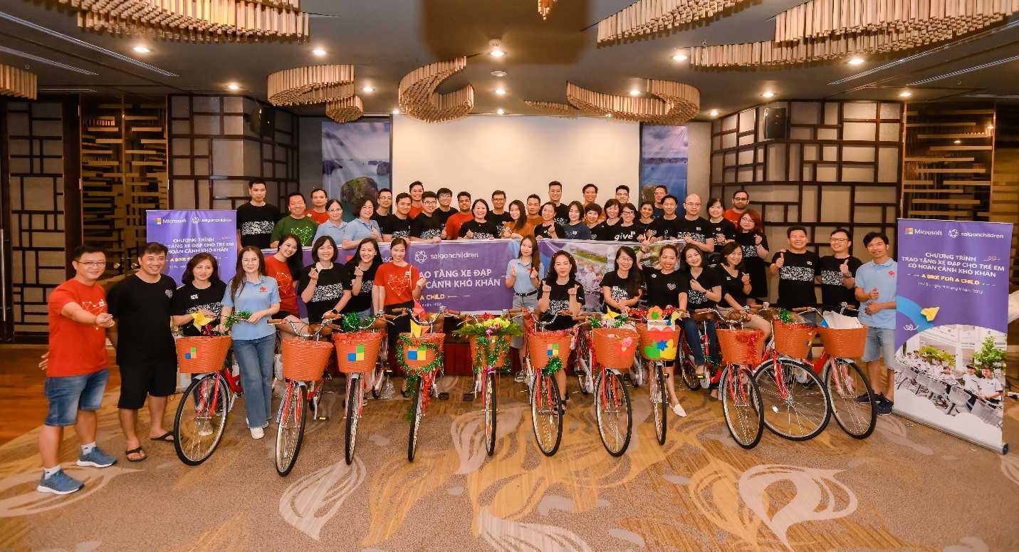 Microsoft Việt Nam được vinh danh “Nơi làm việc tốt nhất châu Á năm 2022” - Ảnh 2. Microsoft Việt Nam được vinh danh “Nơi làm việc tốt nhất châu Á năm 2022” - Ảnh 2.