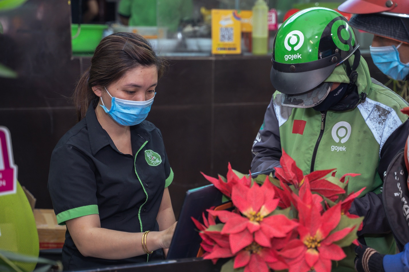 Gojek: Doanh số các nhà bán hàng trực tuyến tăng gấp 3 lần - Ảnh 1. Gojek: Doanh số các nhà bán hàng trực tuyến tăng gấp 3 lần - Ảnh 1.