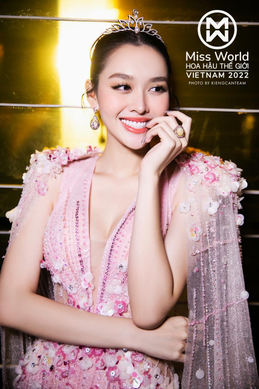 Dàn Hoa hậu đình đám diện trang sức đắt giá của Hera Jewelry & Diamonds dự chung kết Miss World Việt Nam - Ảnh 7.