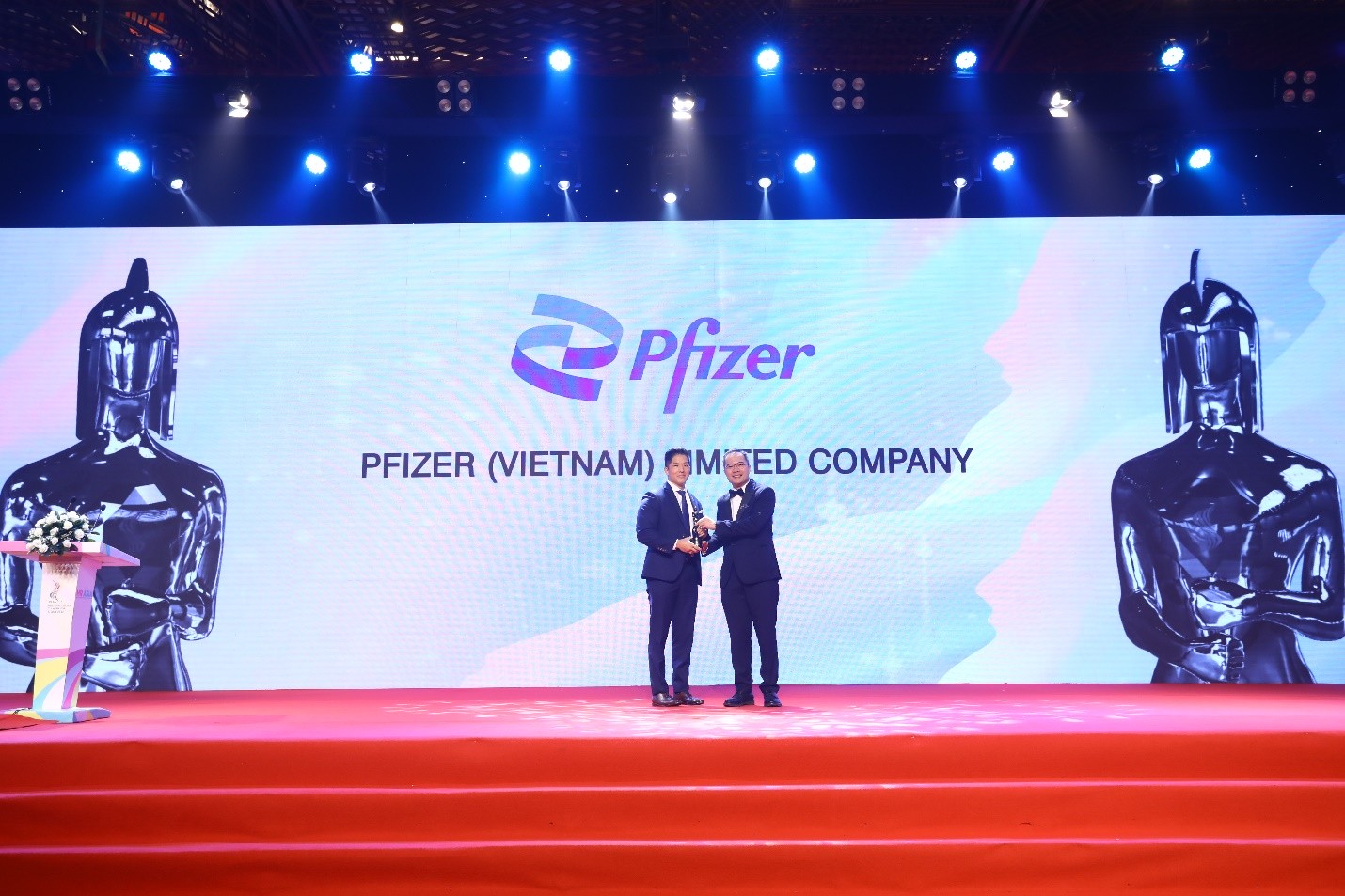 Pfizer Việt Nam được công nhận Nơi làm việc tốt nhất châu Á năm 2022 - Ảnh 1. Pfizer Việt Nam được công nhận Nơi làm việc tốt nhất châu Á năm 2022 - Ảnh 1.
