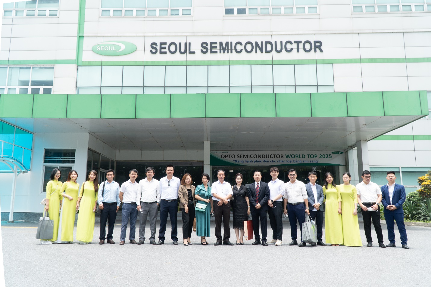 Fawookidi bắt tay SSC hợp tác phát triển công nghệ chiếu sáng thời đại mới - Ảnh 4. Fawookidi bắt tay SSC hợp tác phát triển công nghệ chiếu sáng thời đại mới - Ảnh 4.
