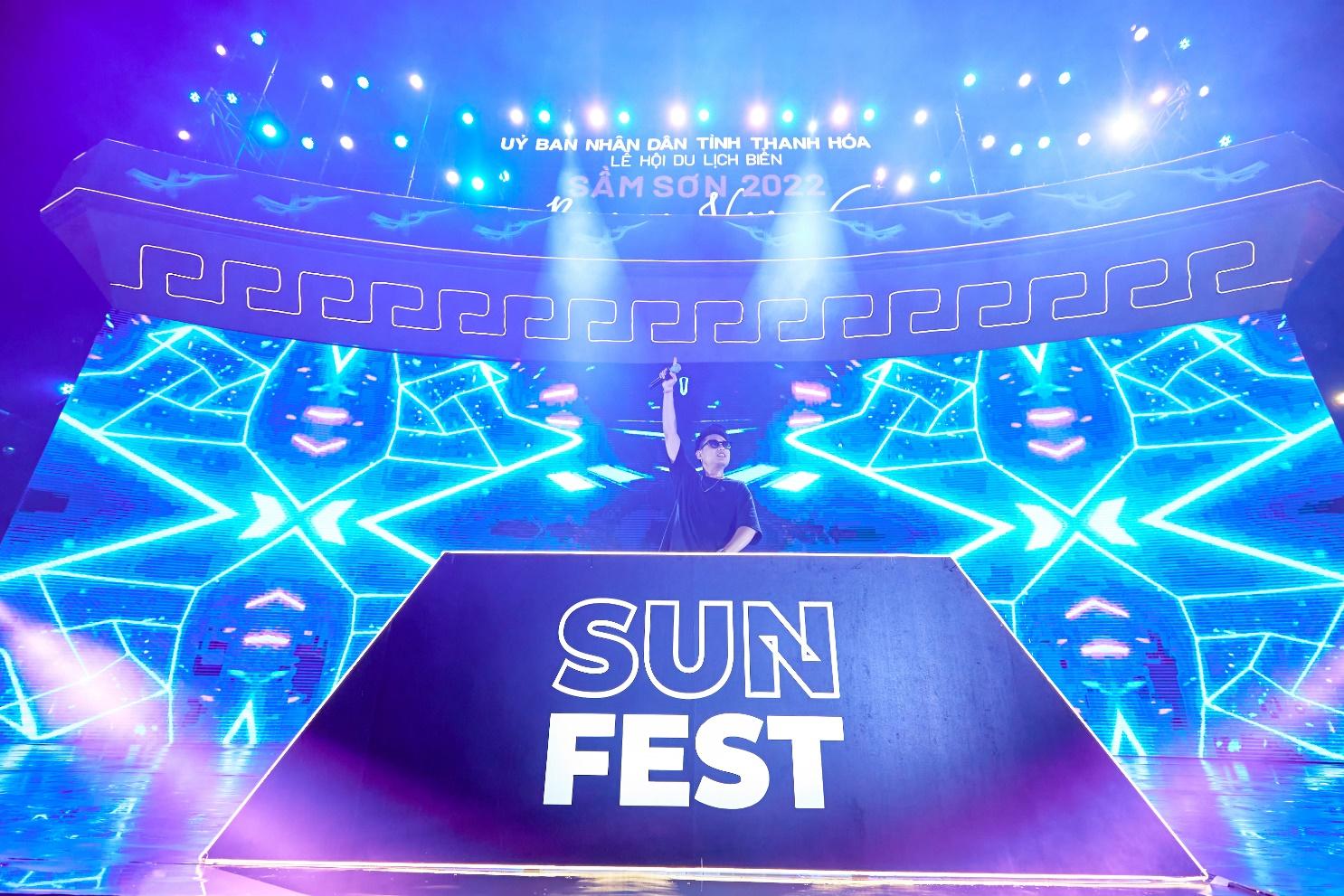 Khép lại chuỗi sự kiện nghệ thuật Sun Fest “đánh thức” du lịch xứ Thanh suốt mùa hè 2022 - Ảnh 1.
