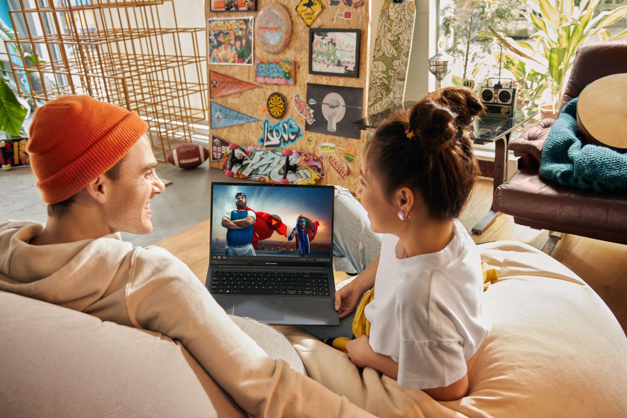 Asus và cái bắt tay cùng nhóm rapper Under The Hood: Chơi lớn ngại zì - Ảnh 5. Asus và cái bắt tay cùng nhóm rapper Under The Hood: Chơi lớn ngại zì - Ảnh 5.