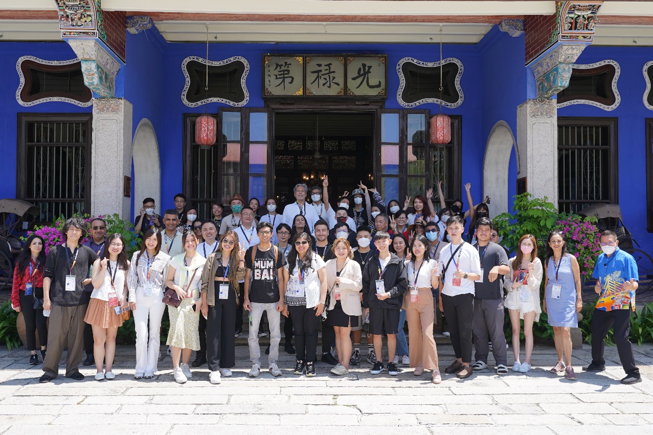 Đại diện Việt Nam đạt giải “Nhà thiết kế trẻ châu Á của năm” - Ảnh 2.