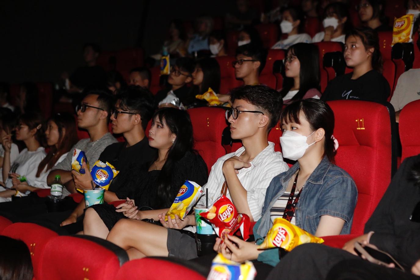 Lay’s Việt Nam biến rạp phim trong mơ của hội mê snack thành hiện thực nhờ phụ đề “giòn rụm” - Ảnh 7.