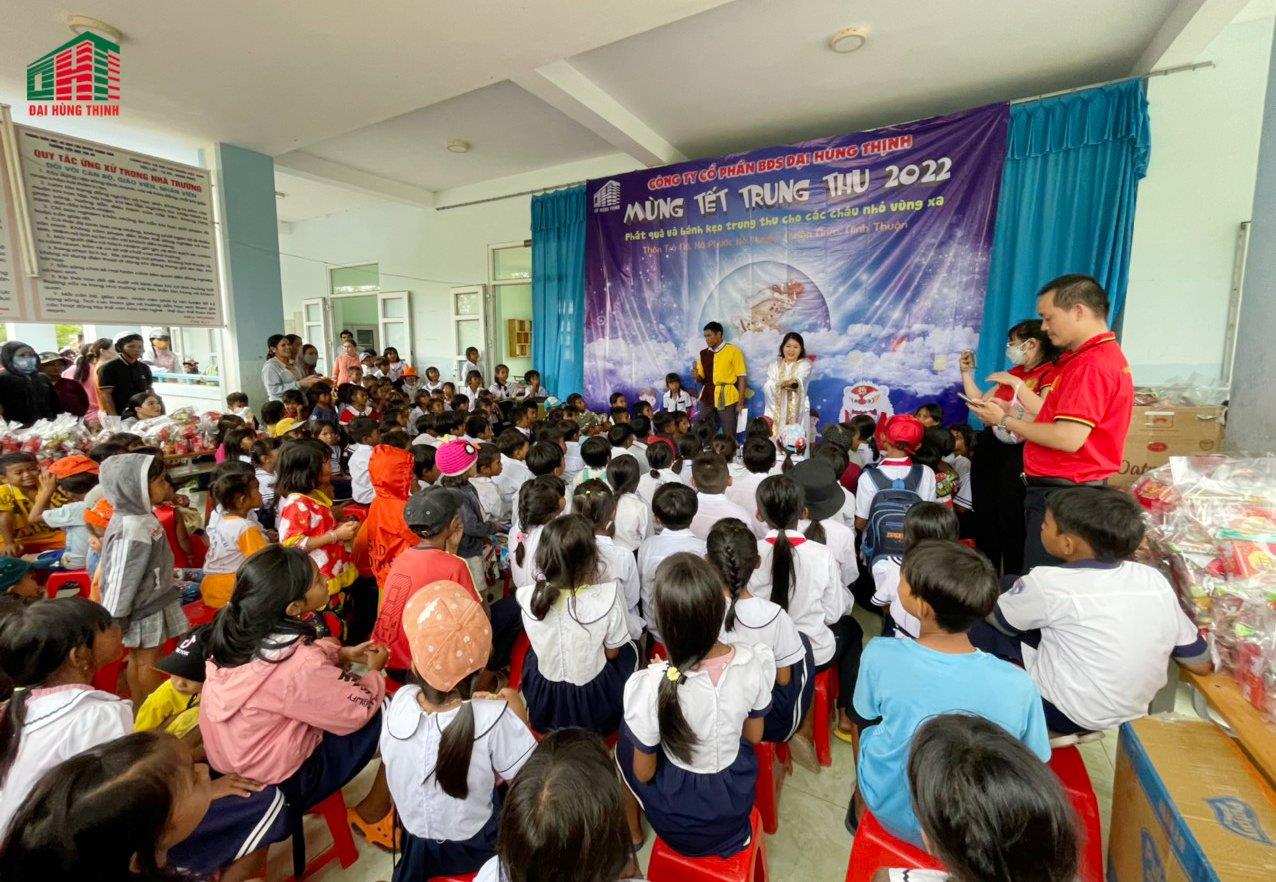 Đại Hùng Thịnh 2022: Mang Tết Trung Thu đến với trẻ em vùng khó khăn - Ảnh 1.