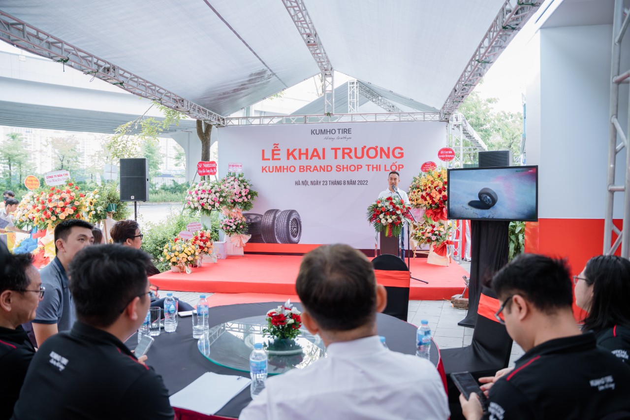 Kumho Tire đánh dấu bước phát triển mới với cửa hàng thương hiệu đầu tiên tại Việt Nam - Ảnh 3.