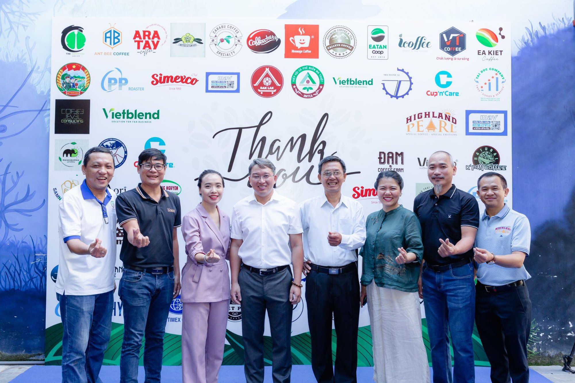 Mang cà phê đặc sản Việt Nam đến với thành phố biển Nha Trang