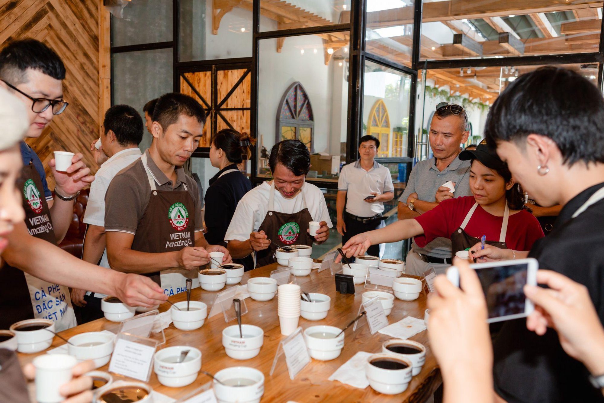 Mang cà phê đặc sản Việt Nam đến với thành phố biển Nha Trang