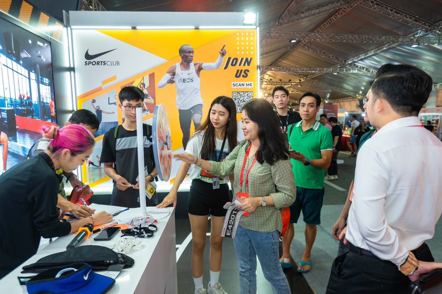 Swoosh Sports Club đồng hành cùng Hà Nội Marathon Techcombank 2022 - Ảnh 7.