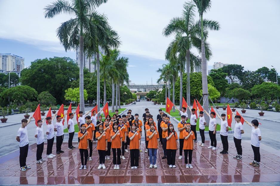 Sinh viên Viện CNTT T3H nhảy flashmob chào năm học mới - Ảnh 3.