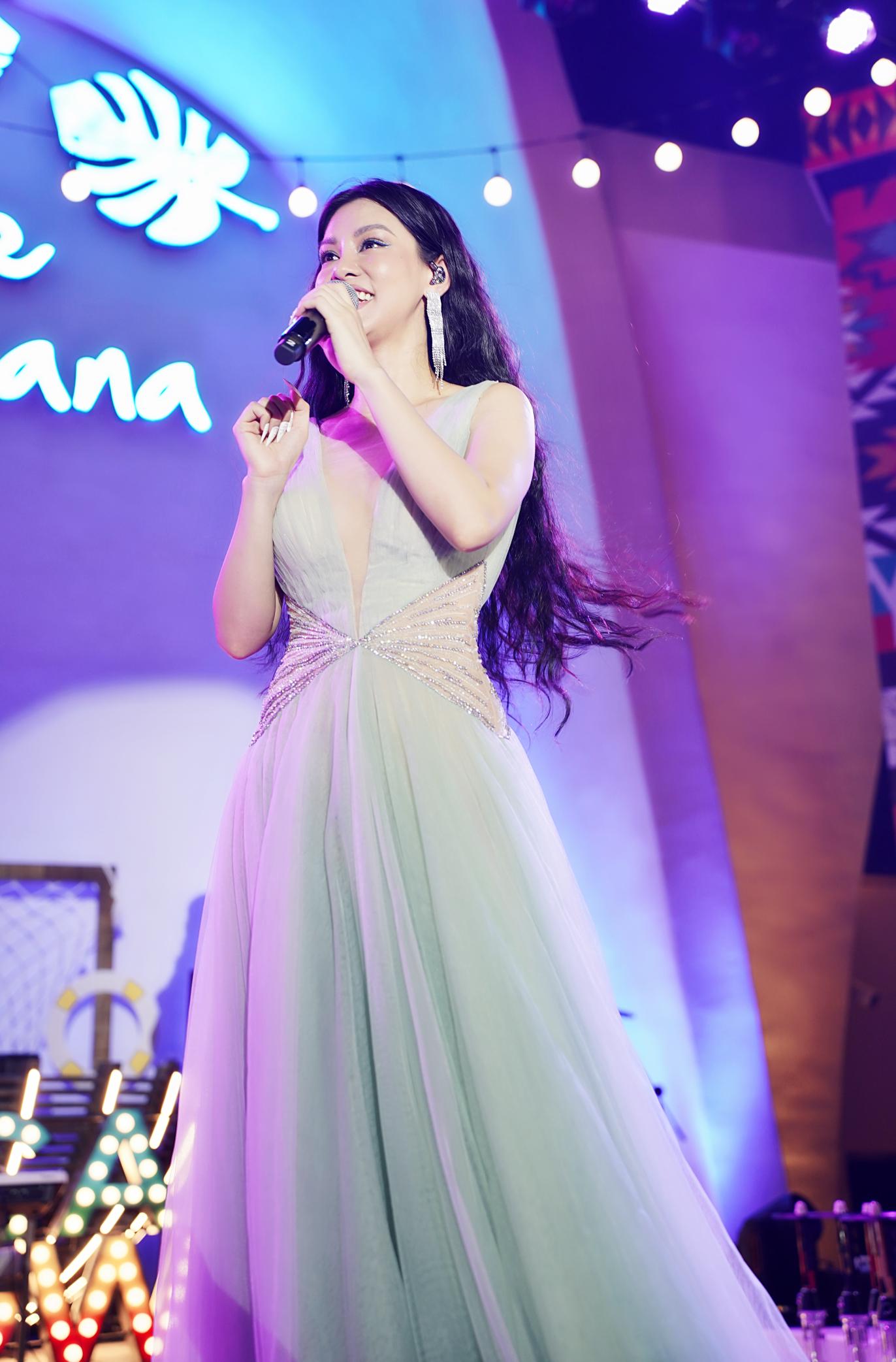 Bắt gặp dàn sao Việt “vui hết mình” tại Tropicana Festival - Ảnh 10.