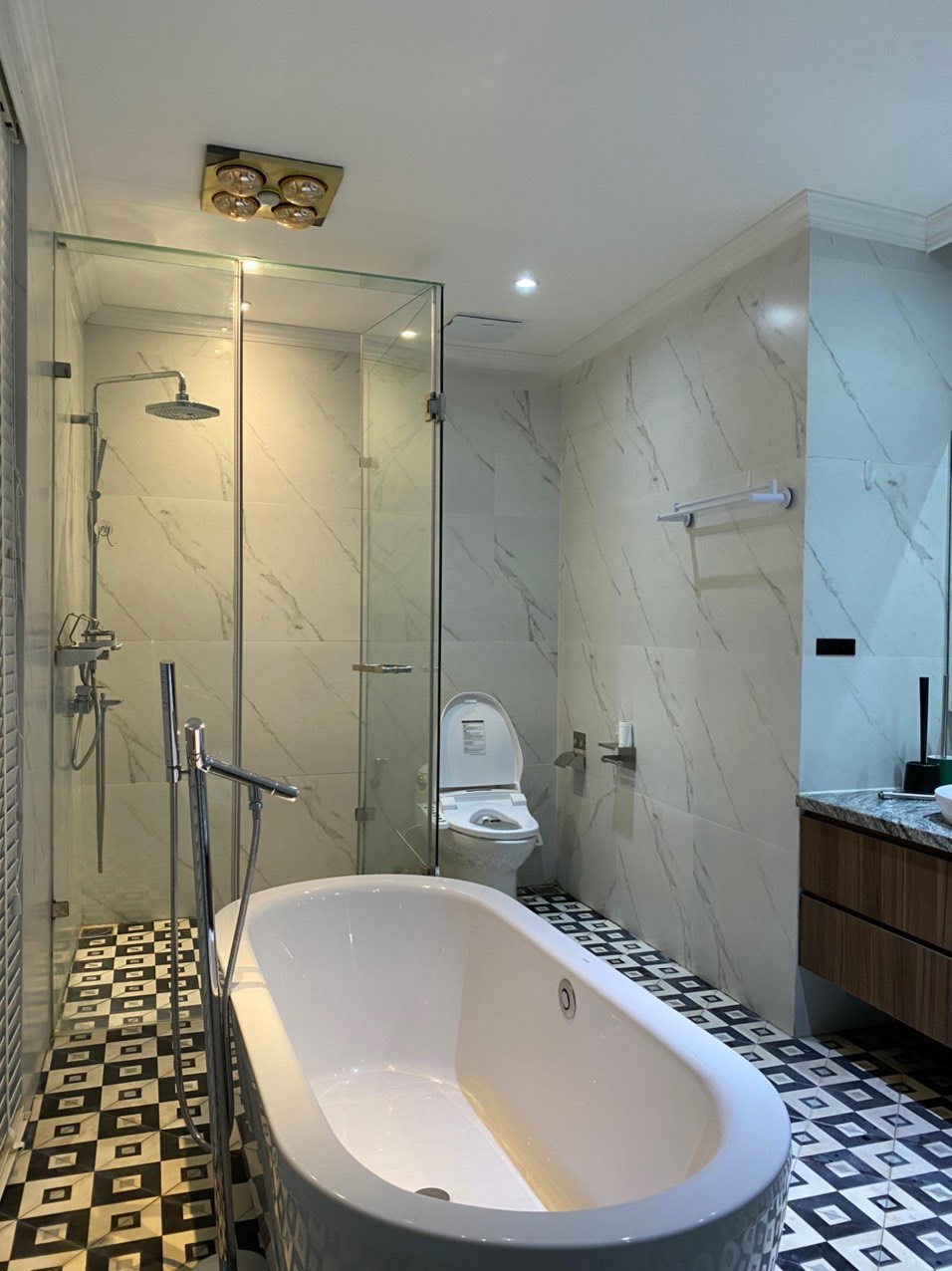 Bồn cầu thông minh Kazoshi qua lời trải lòng của khách hàng - Ảnh 2.