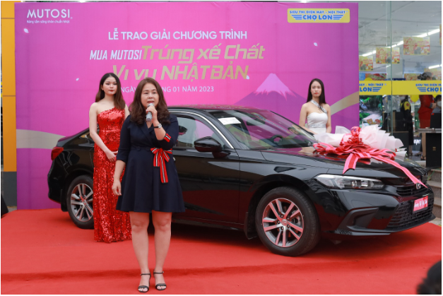 Mutosi trao giải ô tô Honda Civi E 2022 trị giá 730 triệu đồng cho khách hàng may mắn - Ảnh 2.