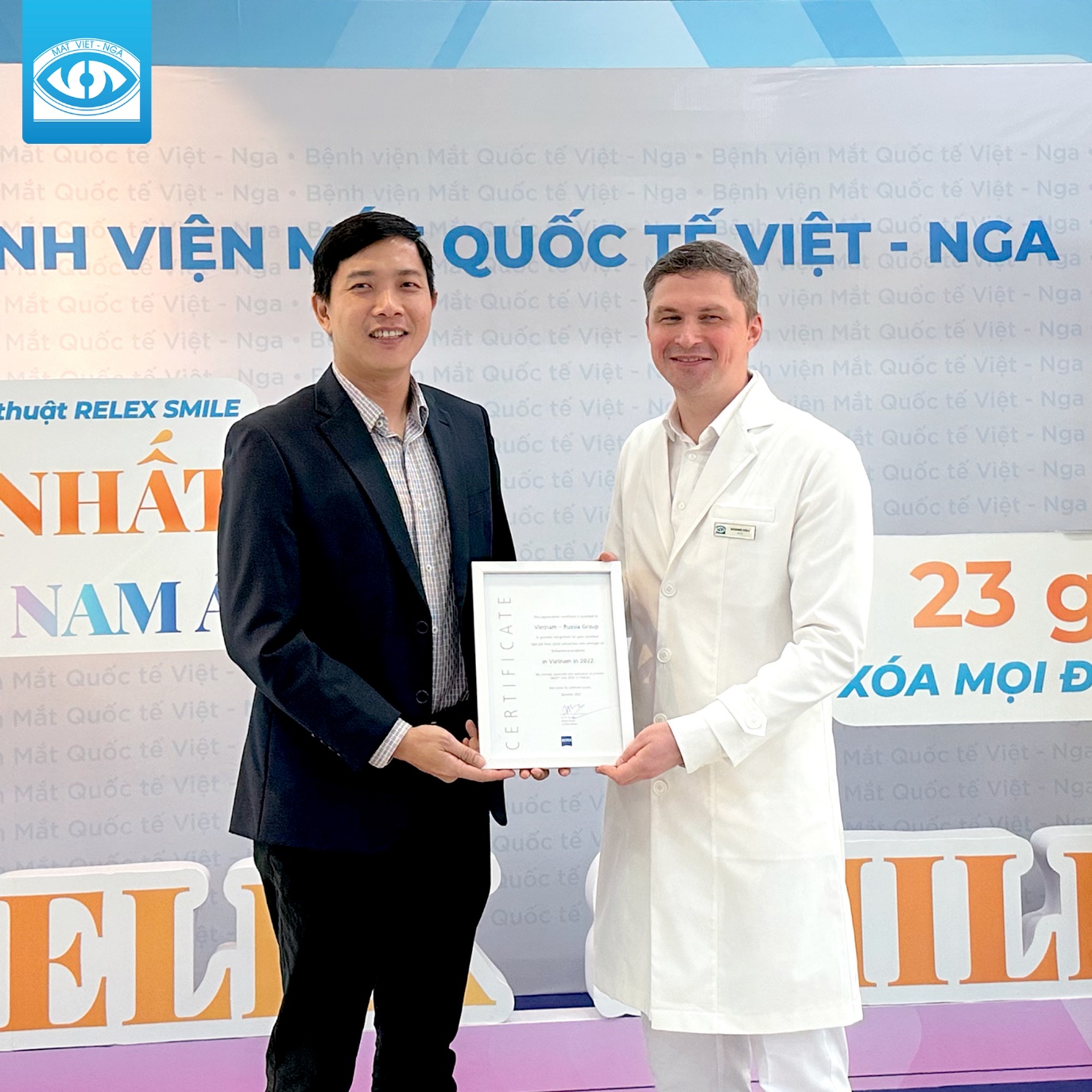Bệnh Viện Mắt Quốc Tế Việt - Nga vinh dự nhận 4 giải thưởng thành tựu phẫu thuật khúc xạ của khu vực Đông Nam Á - Ảnh 2.