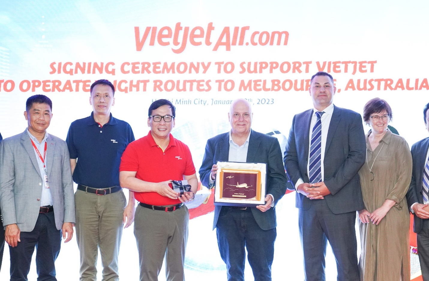 Lãnh đạo Vietjet cùng Bộ trưởng bang Victoria (Úc) công bố đường bay thẳng giữa TP. Hồ Chí Minh và Melbourne - Ảnh 2.