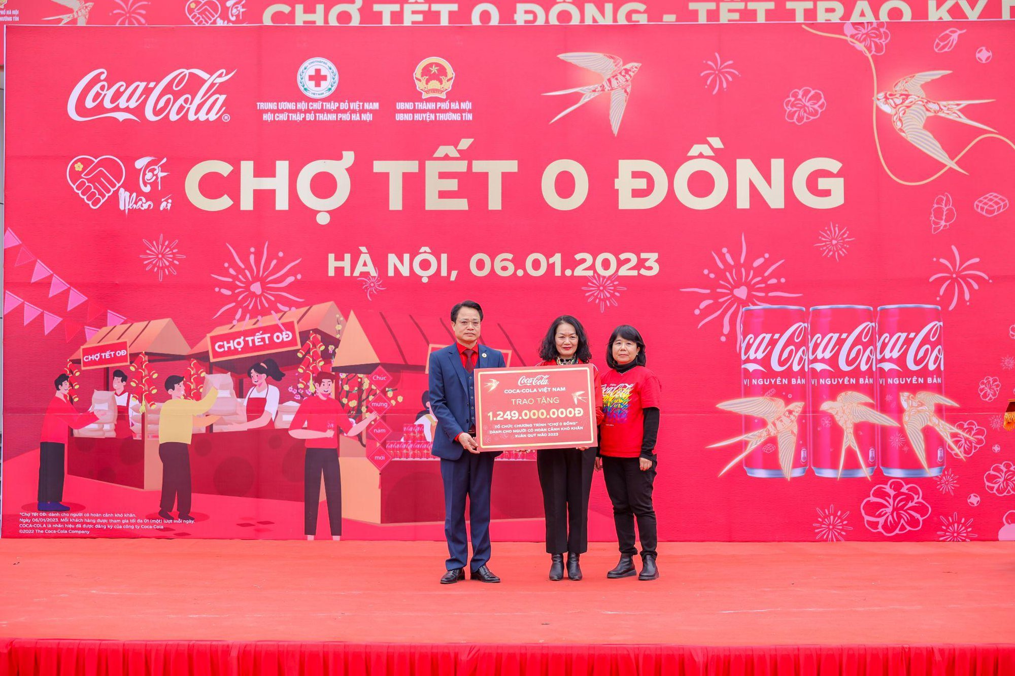 Coca-Cola Việt Nam xác lập kỷ lục thế giới trong chiến dịch Tết 2023, tôn vinh khoảnh khắc diệu kỳ gắn kết gia đình - Ảnh 8.
