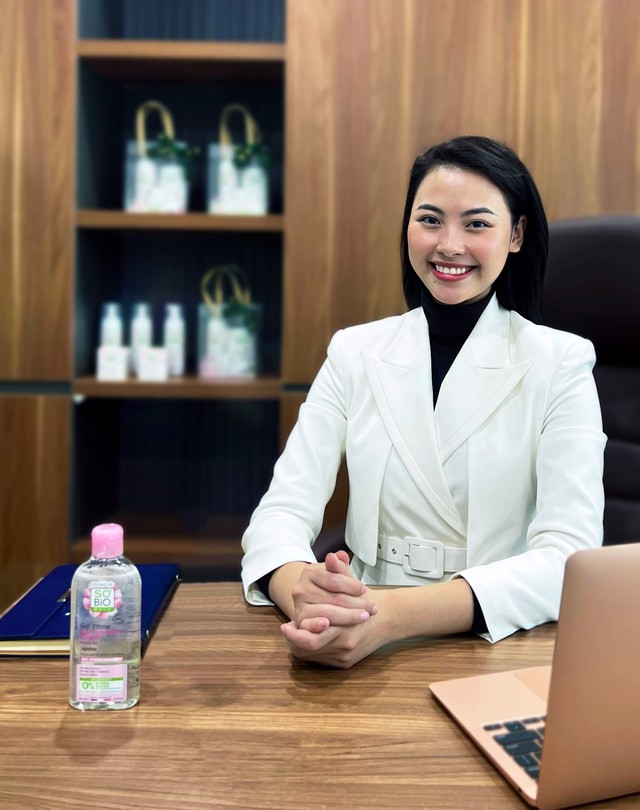 Hoa hậu Thuỳ Tiên ra mắt thêm nhãn hàng mới - Sobio - Ảnh 1.