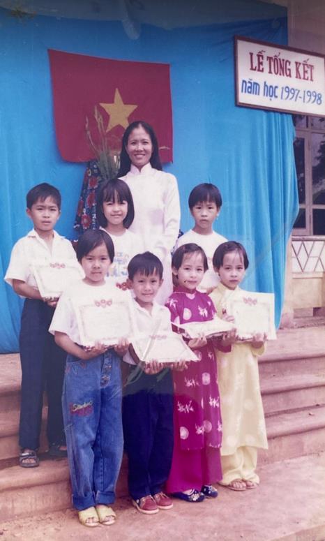 Hành trình 7 năm cùng với niềm đam mê áo dài Việt của hai cô gái trẻ - Ảnh 3.