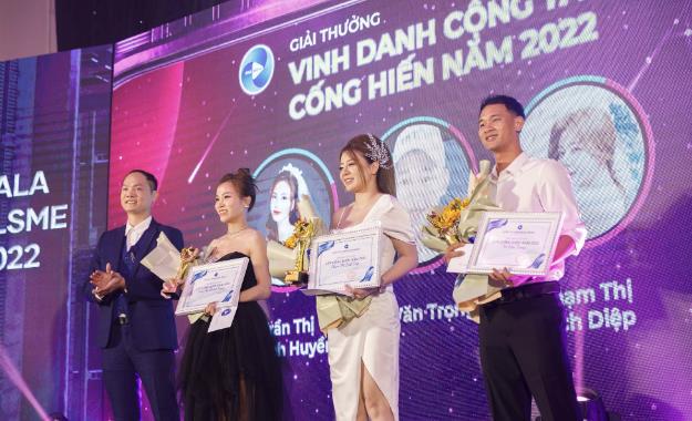 TikTok Live Việt Nam - Annual Rising Star 2022: Kolsme được vinh danh là đối tác hàng đầu - Ảnh 7.