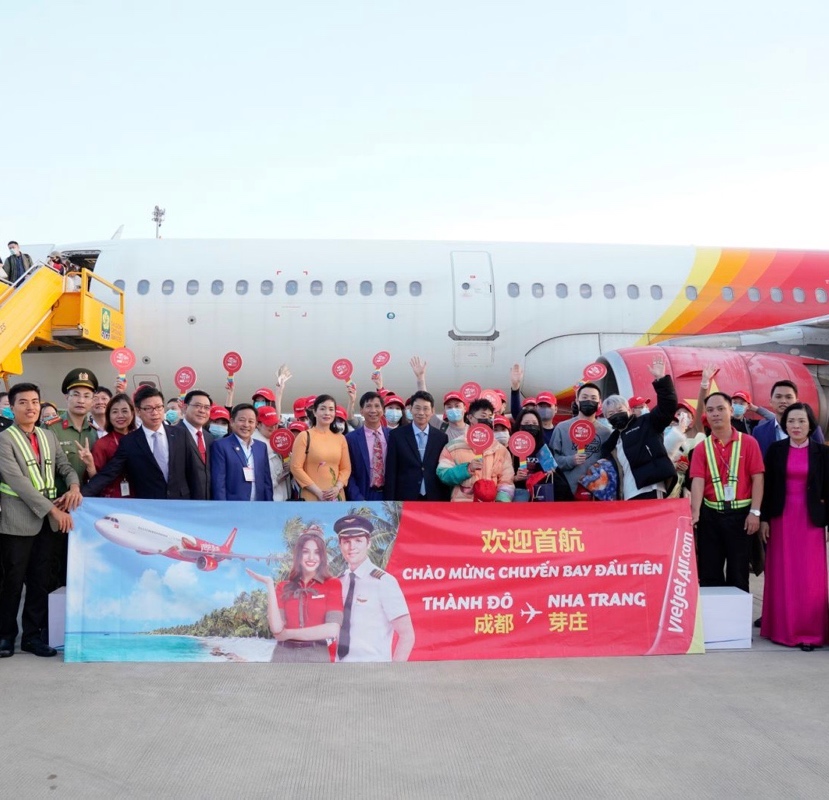 Khánh Hoà đón đoàn khách du lịch Trung Quốc đầu tiên năm Quý Mão - Ảnh 4.