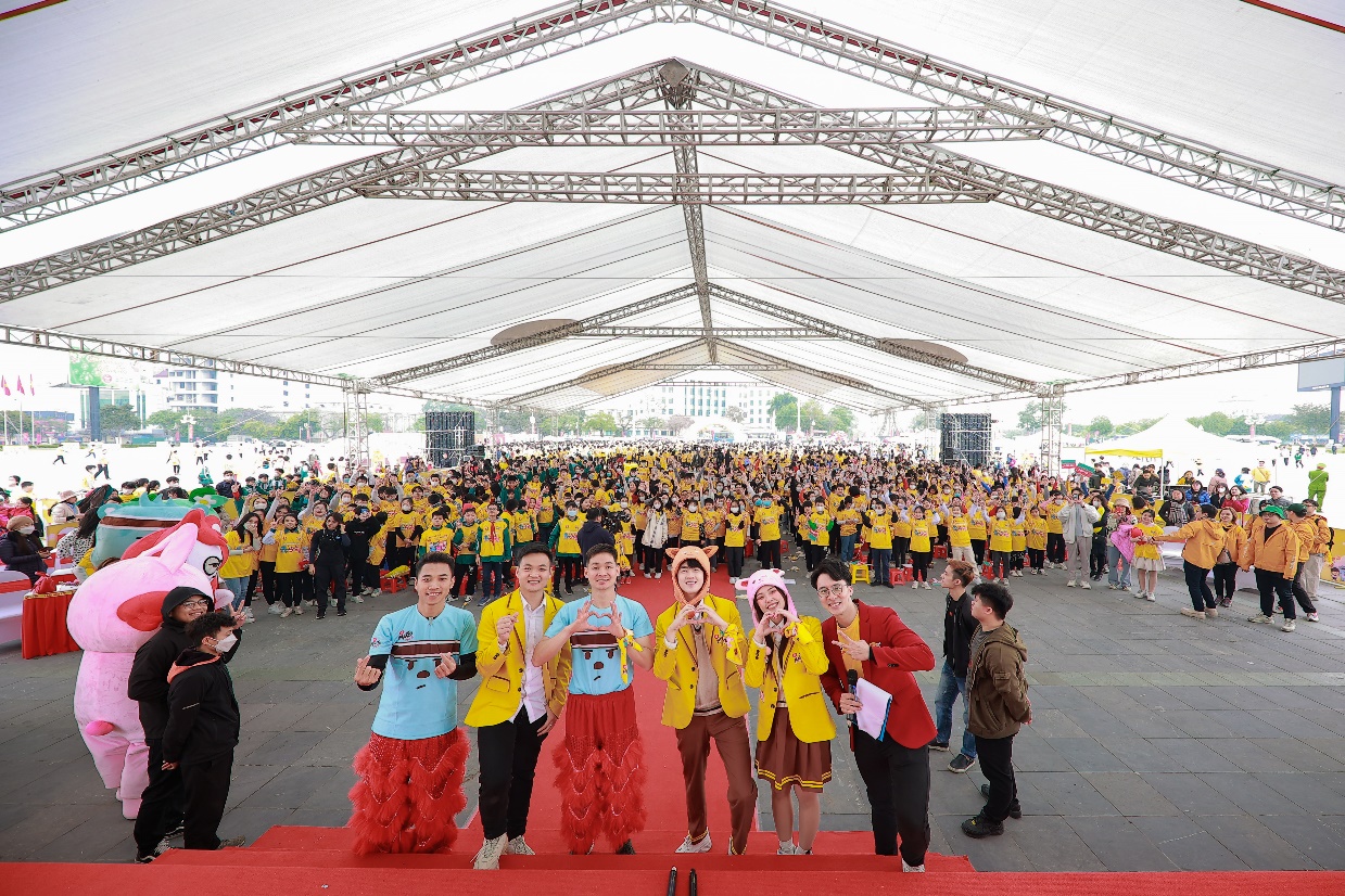 Hơn 2.000 bạn trẻ Phú Thọ tham gia làm điều ý nghĩa với mong ước “Tết vui khi người mình thương vui” - Ảnh 3.