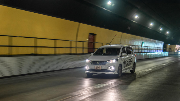Chủ xe Suzuki Hybrid Ertiga chạy dịch vụ: &quot;Tiết kiệm chi phí hơn trăm triệu, nhanh hồi vốn đầu tư ban đầu&quot; - Ảnh 1.
