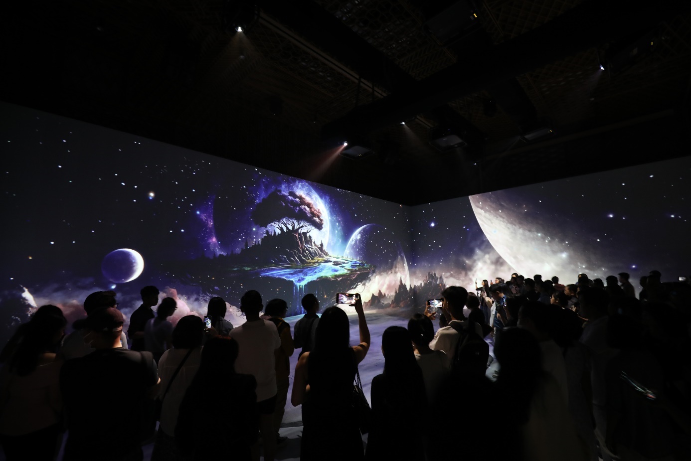 Hơn 10.000 lượt khách tham quan Technology Exhibition 2023 do GEM Center tổ chức - Ảnh 3.