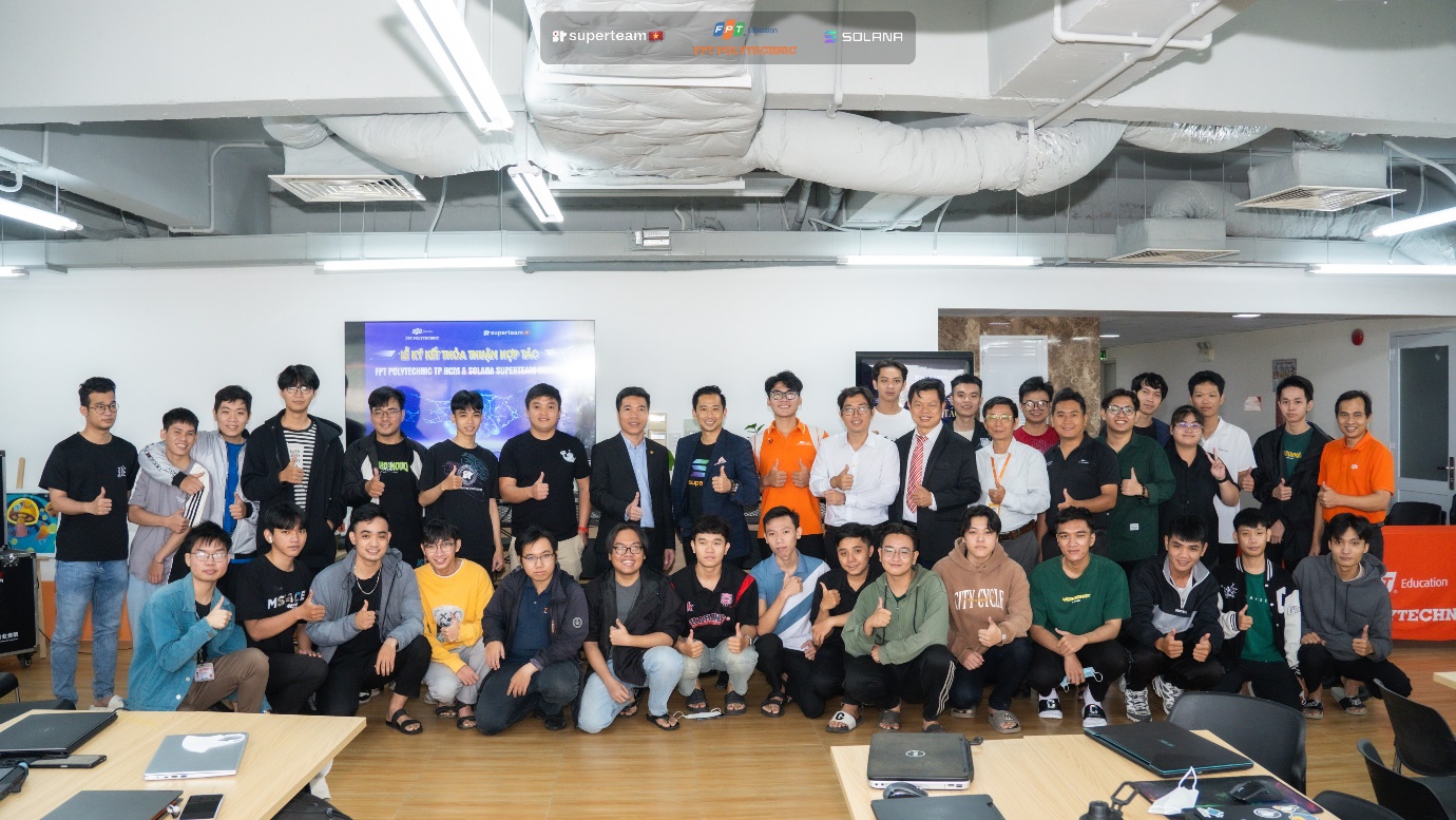 FPT Polytechnic hợp tác với Superteam Việt Nam mang Solana Blockchain vào chương trình đào tạo - Ảnh 3.