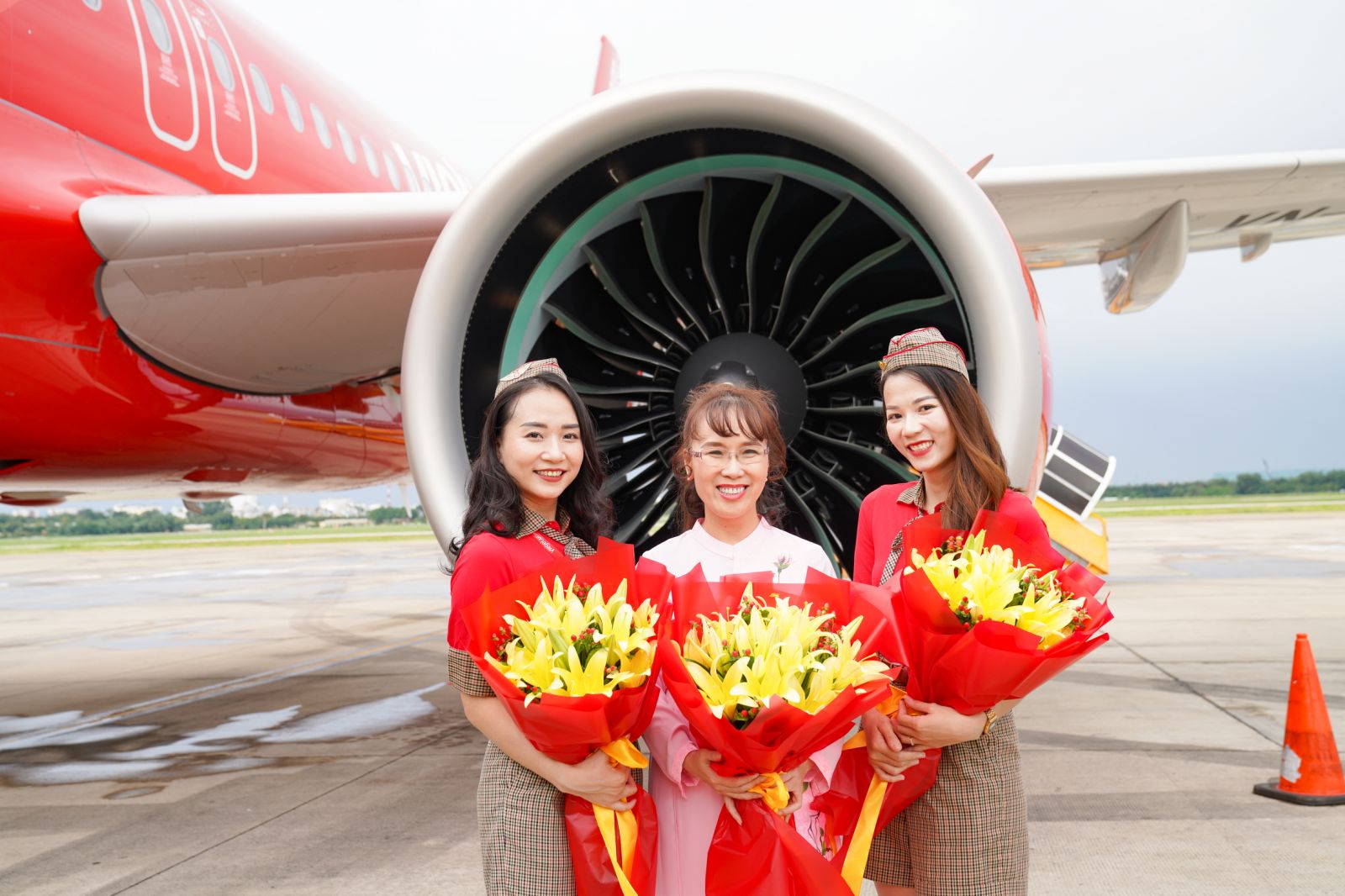 Liên tục nhận tàu bay mới, Vietjet đón tàu bay thứ 101 - Ảnh 4.